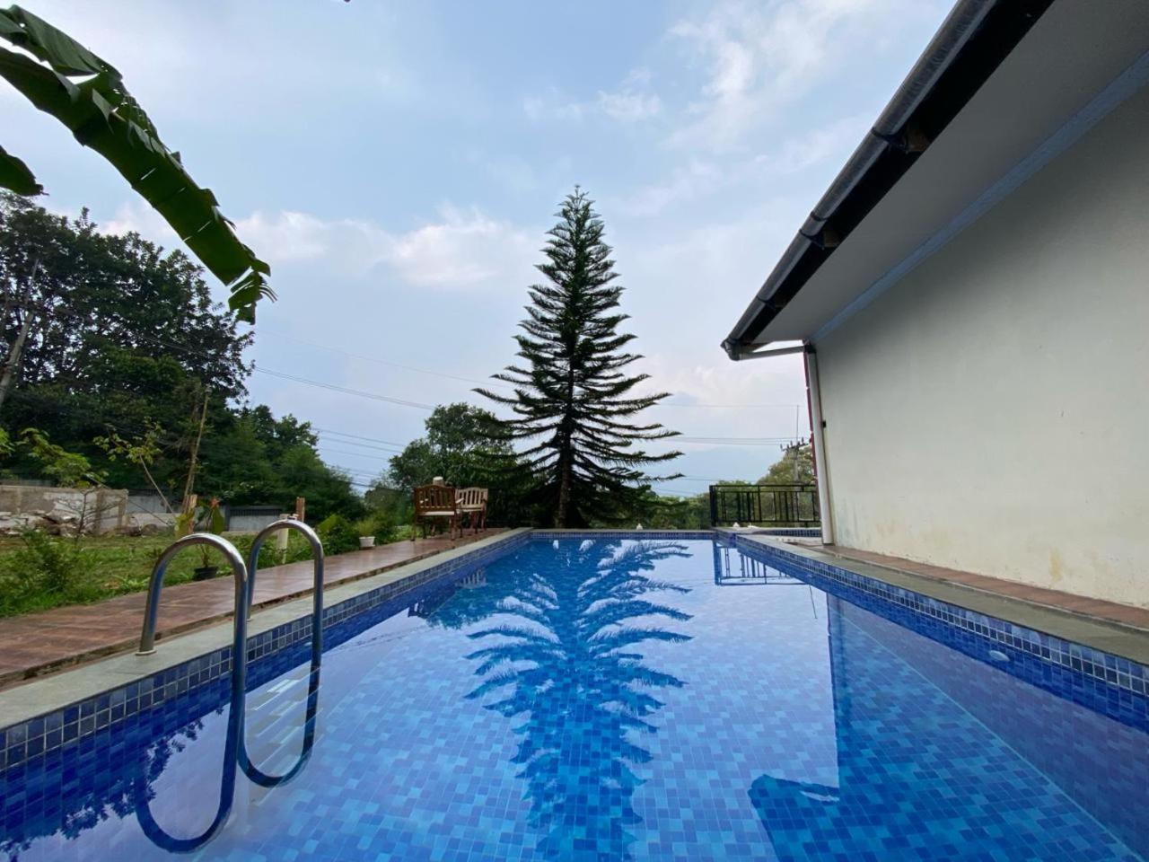 Villa Bravira Cisarua Bagian luar foto
