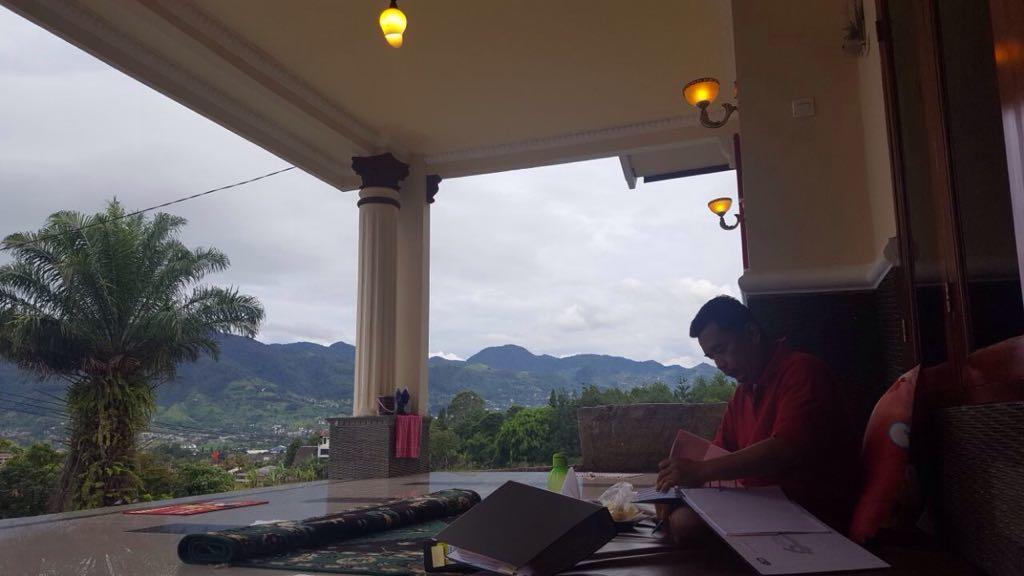 Villa Bravira Cisarua Bagian luar foto