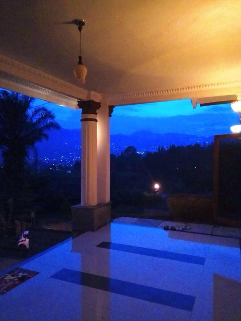 Villa Bravira Cisarua Bagian luar foto