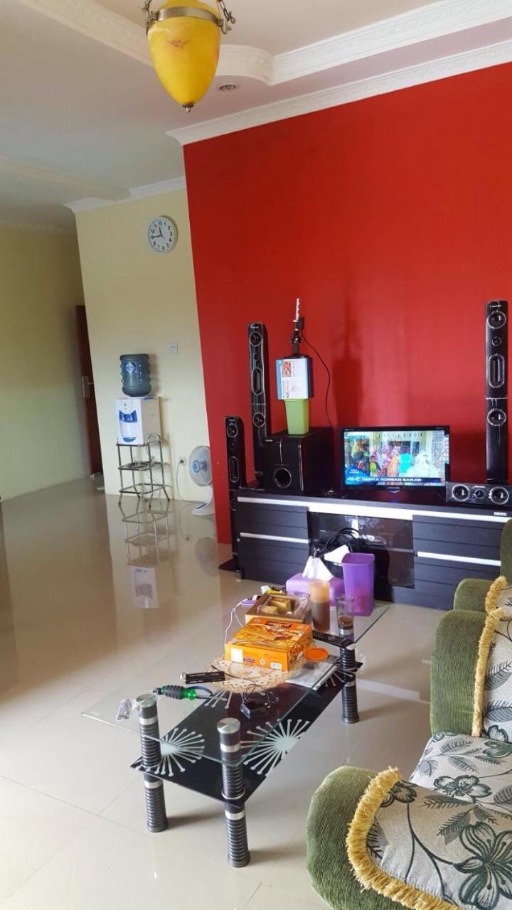 Villa Bravira Cisarua Bagian luar foto
