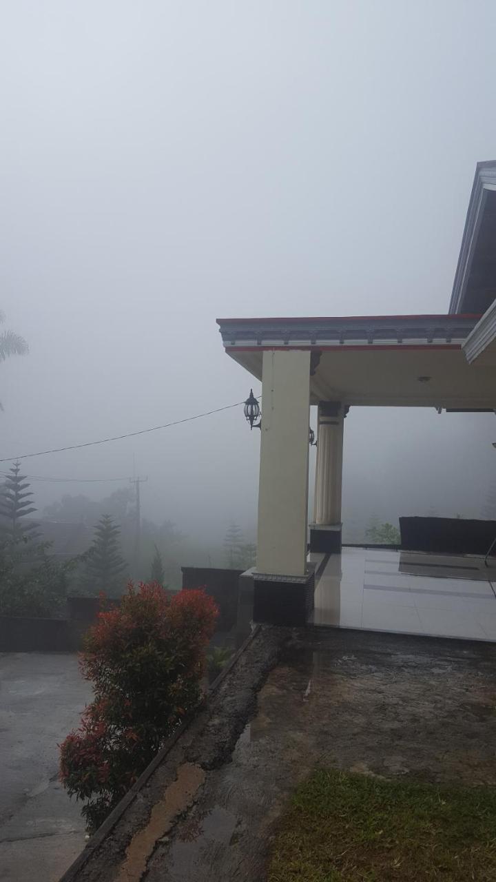 Villa Bravira Cisarua Bagian luar foto